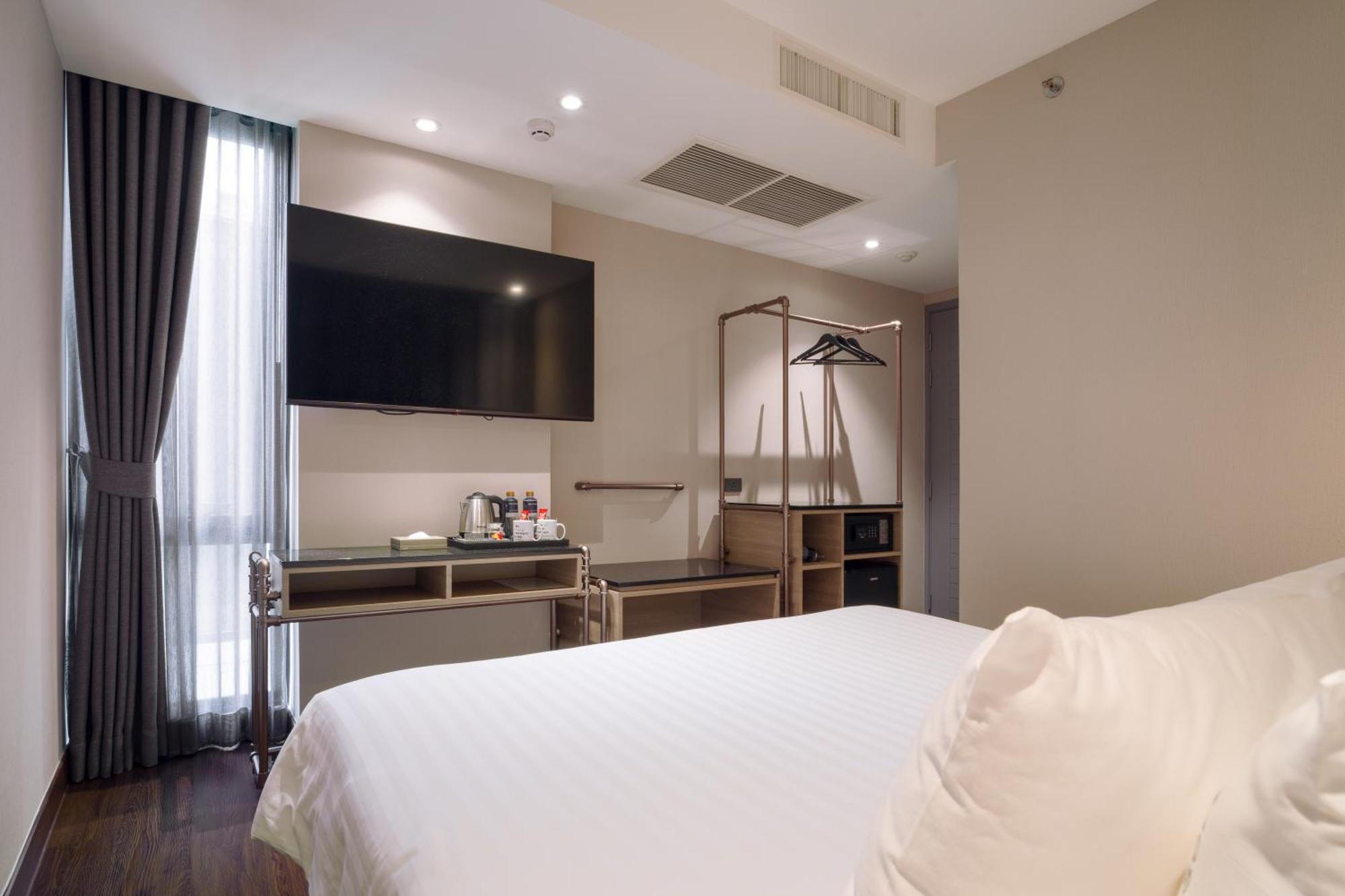 Отель T2 The Portal Sukhumvit Бангкок Экстерьер фото