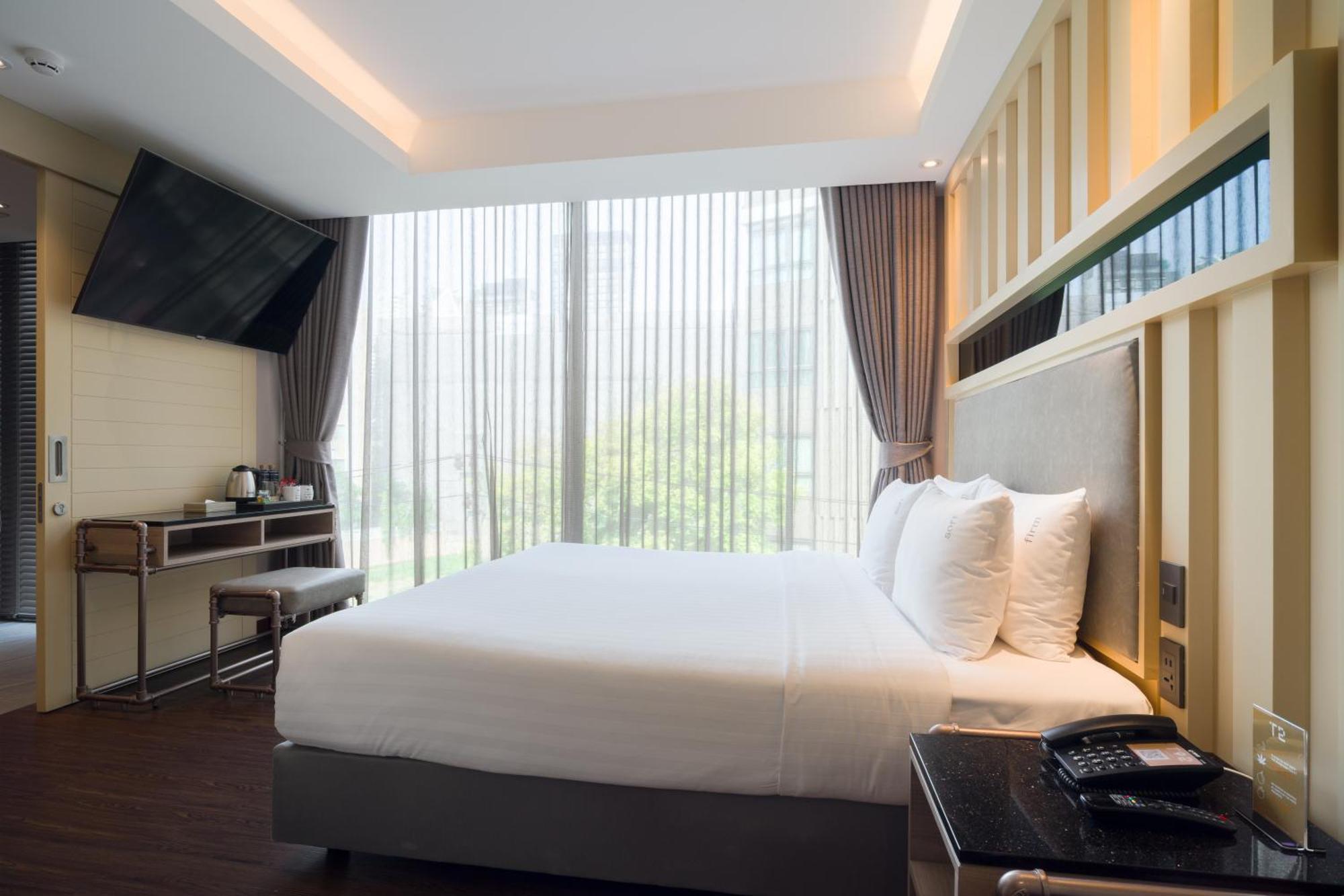 Отель T2 The Portal Sukhumvit Бангкок Экстерьер фото